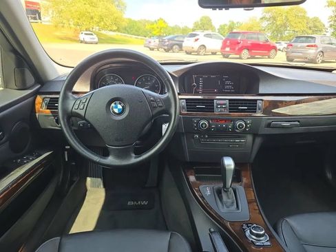 Used 2011 BMW 328i Sedan RWD image 13