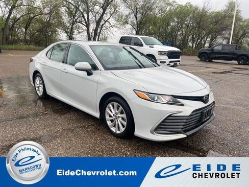 Used 2023 Toyota Camry LE FWD image 1