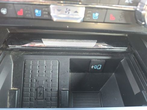 Used 2024 Ford F350 Lariat w/ FX4 Off-Road Package image 20