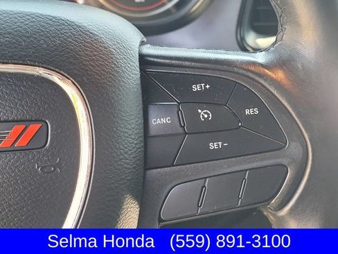 Used 2019 Dodge Challenger SXT w/ Driver Convenience Group RWD image 14