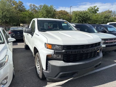 Used 2021 Chevrolet Silverado 1500 W/T w/ Trailering Package image 3