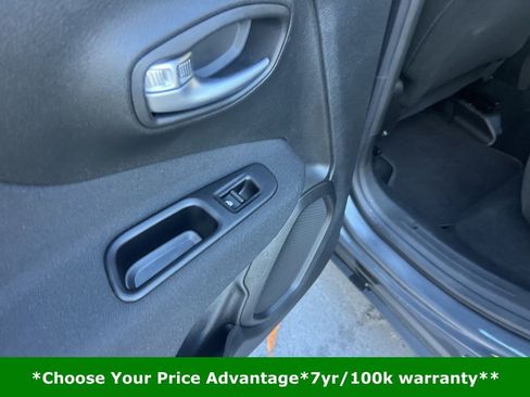 Certified 2021 Jeep Renegade Latitude image 26