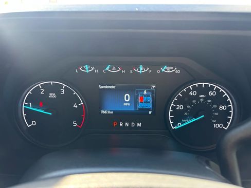 Used 2025 Ford F250 XLT image 19