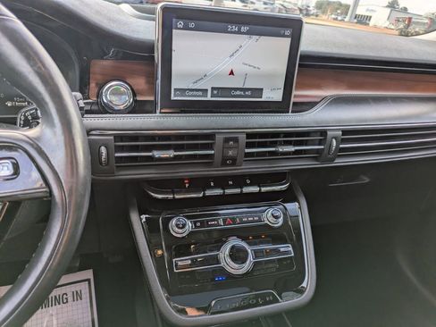 Used 2022 Lincoln Corsair Reserve w/ Equipment Group 201A image 15