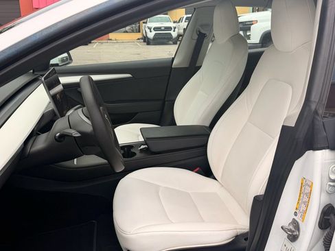 Used 2022 Tesla Model 3 Long Range AWD/4WD image 7