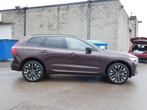 New 2026 Volvo XC60 B5 Ultra w/ Protection Package Premier AWD/4WD image 11