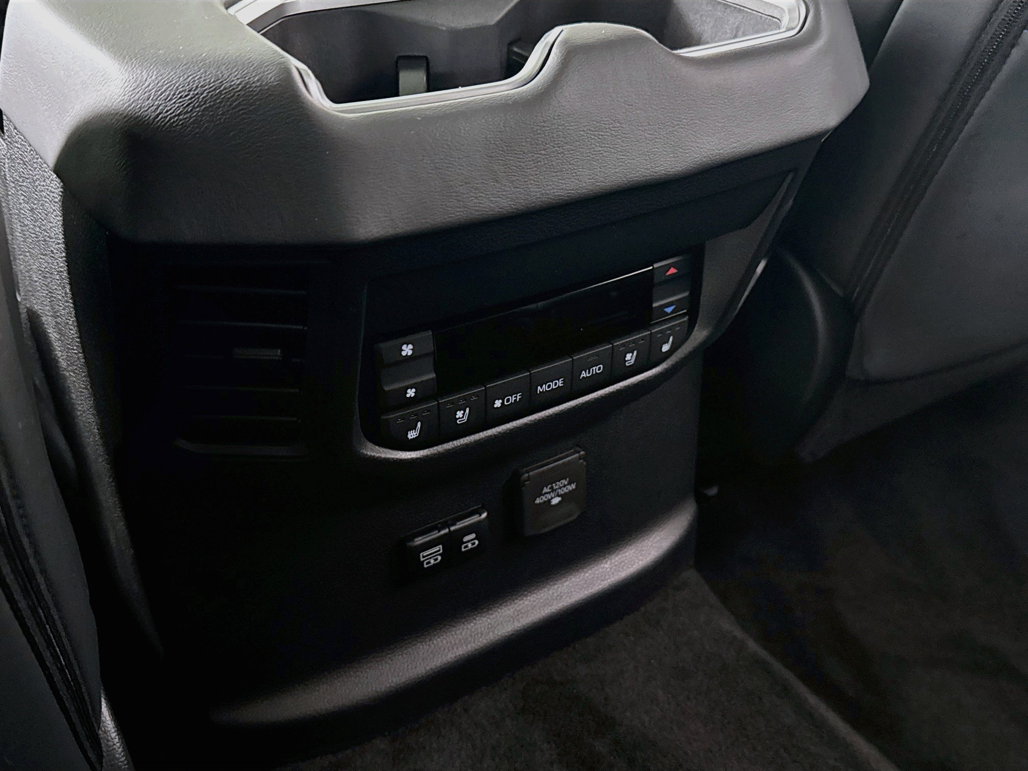 Certified 2025 Toyota Sequoia Platinum w/ TRD Off-Road Package AWD/4WD image 20