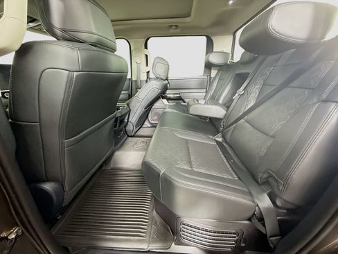Used 2022 Toyota Tundra Limited AWD/4WD image 16
