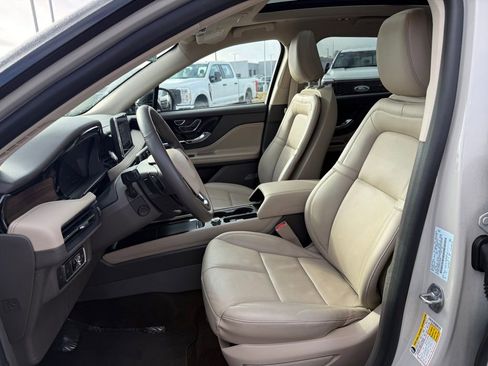 Used 2022 Lincoln Corsair Reserve w/ Equipment Group 201A image 6