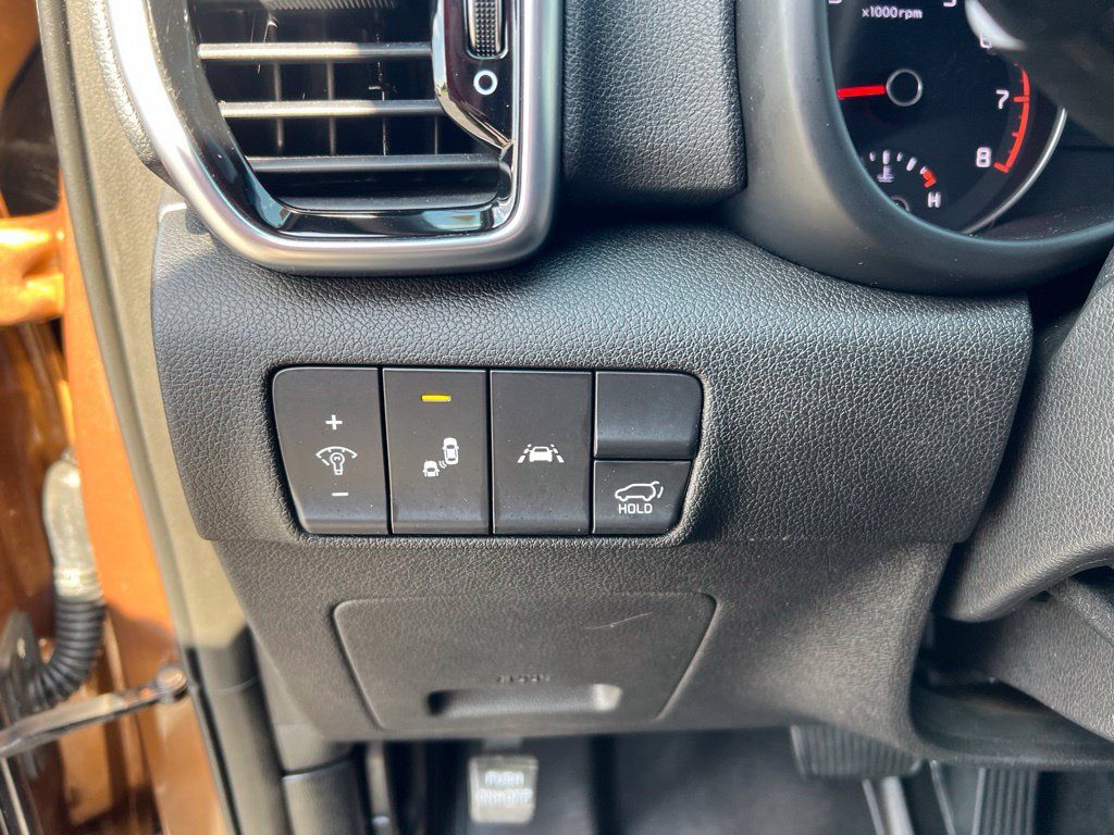 Used 2020 Kia Sportage EX AWD/4WD image 10