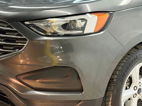 Used 2020 Ford Edge SE FWD image 4