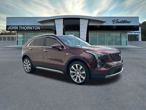 Certified 2022 Cadillac XT4 Premium Luxury w/ Enhanced Visibility Package FWD image 3