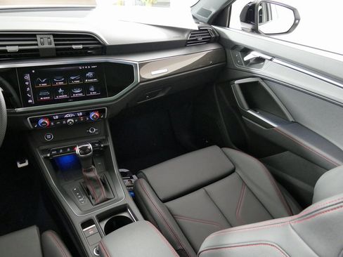 New 2025 Audi Q3 2.0T Premium Plus image 25