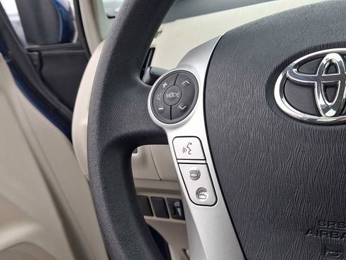 Used 2012 Toyota Prius V Three image 22