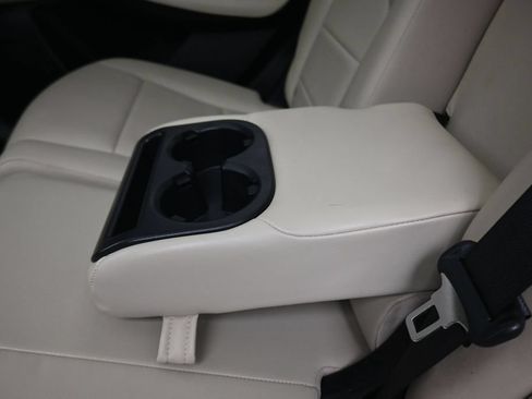 Used 2019 INFINITI QX50 Luxe w/ Navigation Package FWD image 30