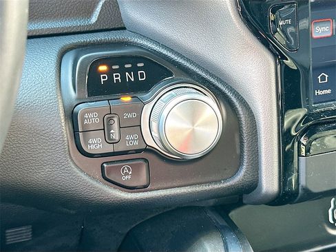 Used 2024 RAM 1500 Laramie image 17