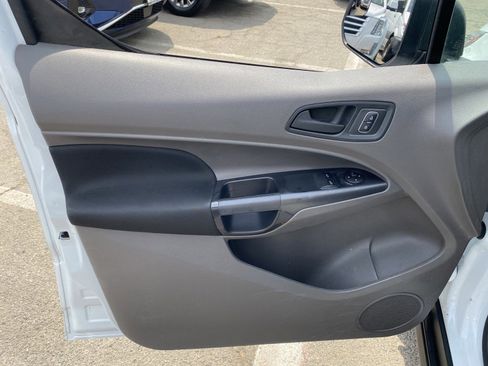 Used 2020 Ford Transit Connect XL image 8