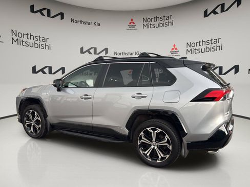 Used 2023 Toyota RAV4 XSE w/ Weather Package AWD/4WD image 4