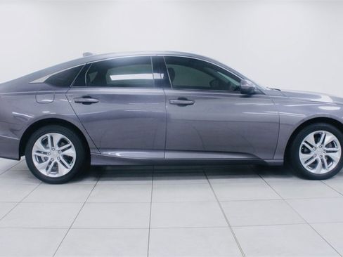 Used 2019 Honda Accord LX image 4