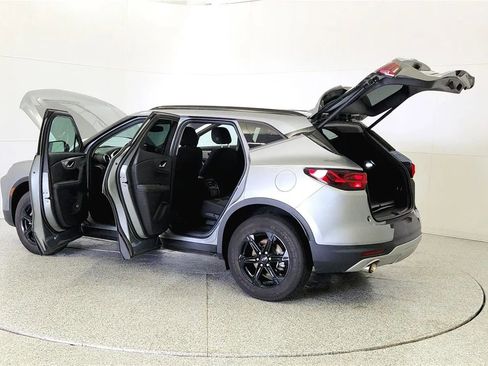 Used 2023 Chevrolet Blazer LT w/ Convenience Package image 11