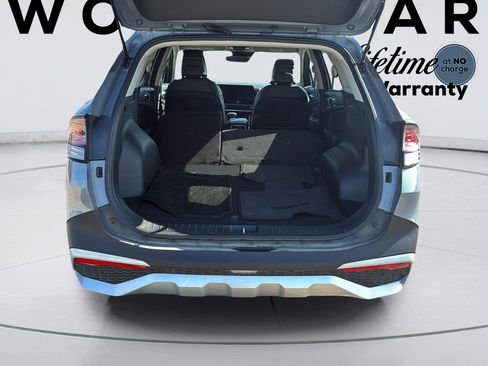 Used 2025 Kia Sportage EX FWD image 10