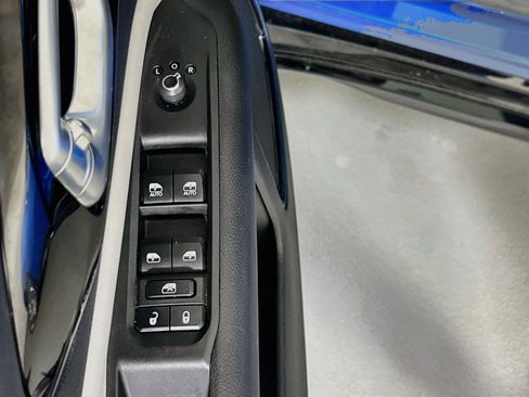Used 2023 Jeep Compass Limited w/ Elite Group AWD/4WD image 18