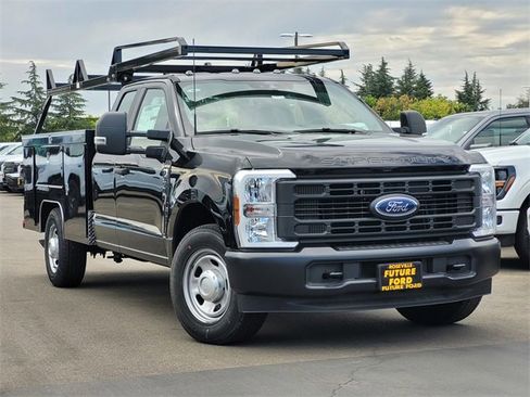 New 2025 Ford F350 XL image 1