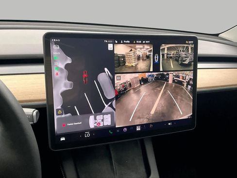Used 2023 Tesla Model Y Performance AWD/4WD image 25