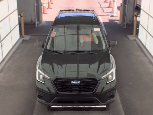 Used 2023 Subaru Forester AWD/4WD image 2