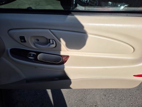 Used 2004 Chevrolet Monte Carlo LS w/ Preferred Equipment Group FWD image 11