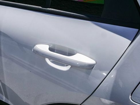 Certified 2025 Kia Niro EX FWD image 9