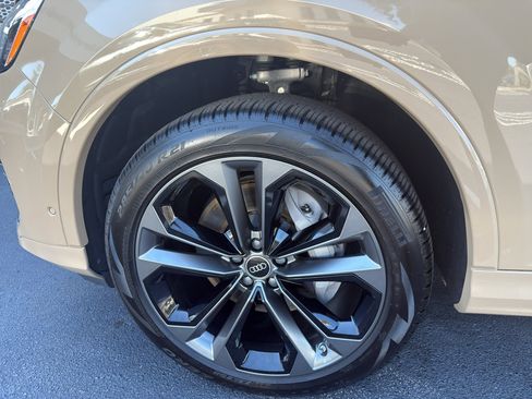 Used 2025 Audi Q7 3.0T Premium Plus image 7
