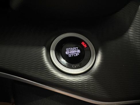 Used 2025 Jeep Grand Cherokee Altitude AWD/4WD image 45