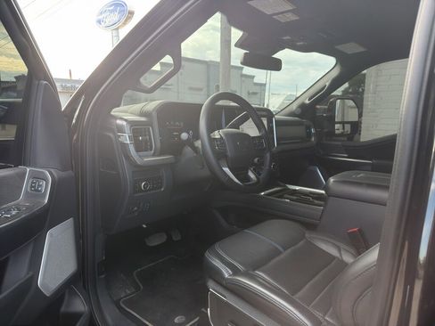 Used 2025 Ford F250 Platinum w/ Tremor Off-Road Package AWD/4WD image 6