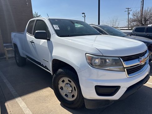 Used 2020 Chevrolet Colorado W/T w/ WT Convenience Package image 5