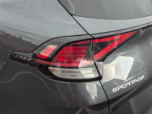 Certified 2023 Kia Sportage EX FWD image 8