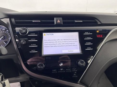 Used 2018 Toyota Camry SE image 26