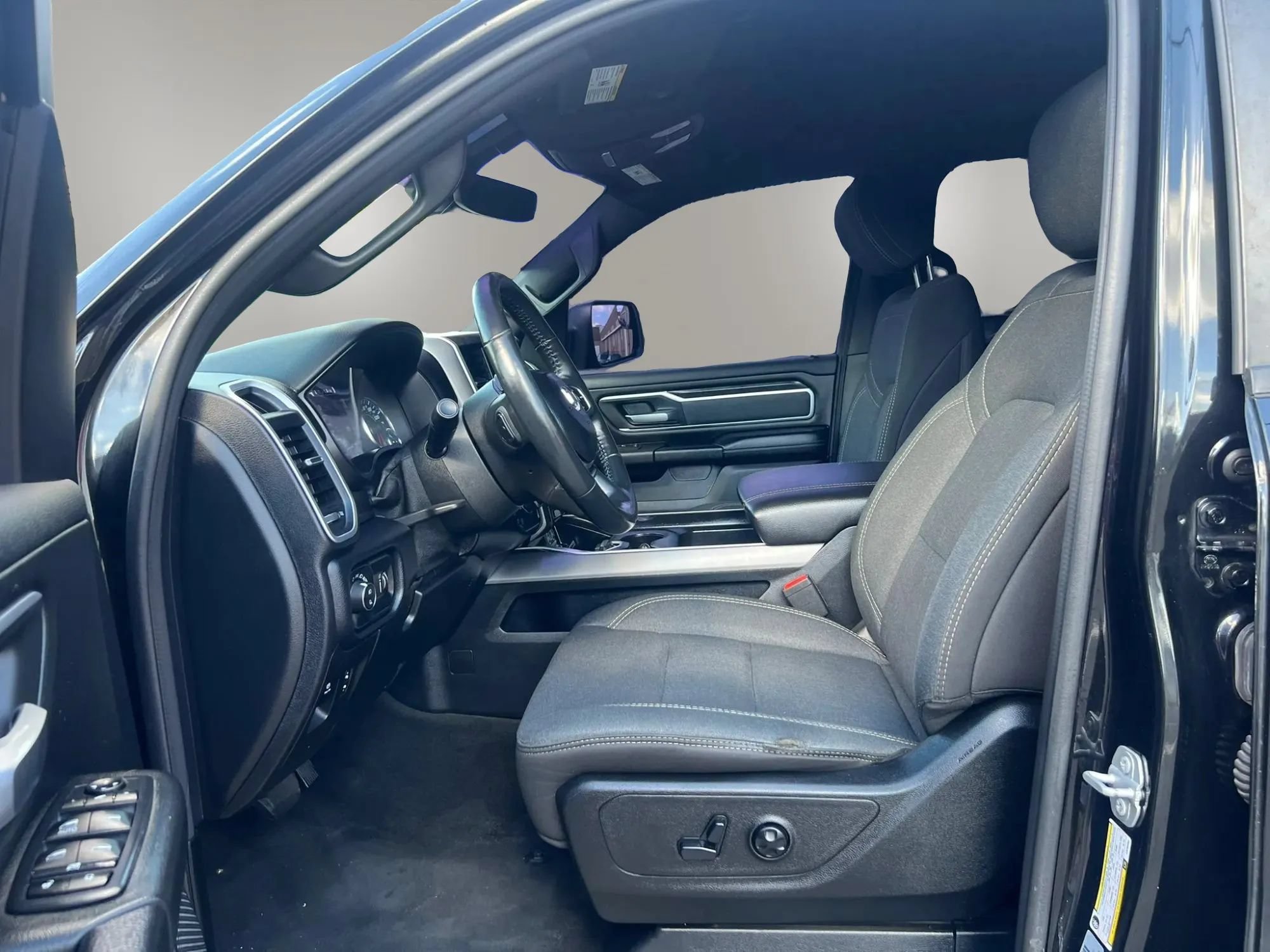 Used 2020 RAM 1500 Big Horn AWD/4WD image 24