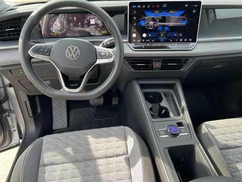 New 2026 Volkswagen Tiguan S FWD image 22
