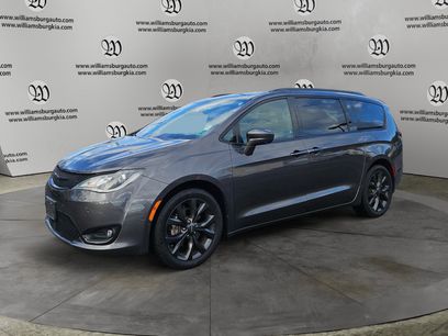 Used 2019 Chrysler Pacifica Touring-L Plus w/ Advanced Safetytec Group