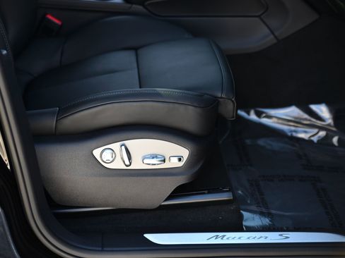 New 2026 Porsche Macan S image 22
