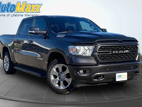 Used 2022 RAM 1500 Big Horn AWD/4WD image 3