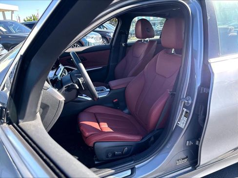Used 2024 BMW 330i Sedan w/ Convenience Package RWD image 21