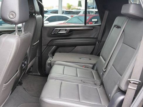 Used 2025 Chevrolet Tahoe Z71 AWD/4WD image 15