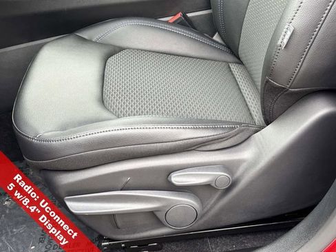 New 2026 Jeep Compass Latitude image 12