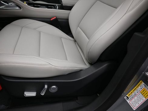 New 2026 Lincoln Nautilus Premier image 14