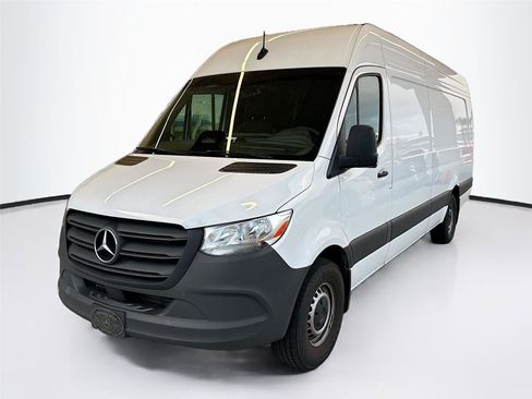Used 2025 Mercedes-Benz Sprinter 2500 image 1
