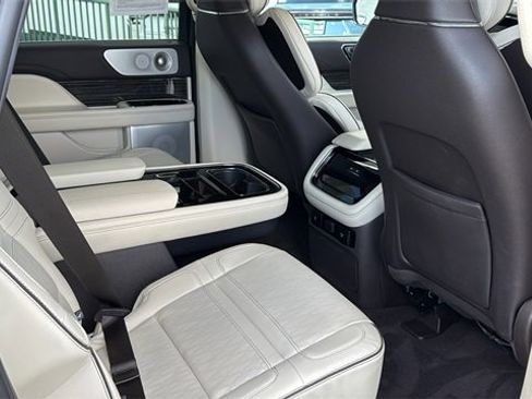 Used 2023 Lincoln Navigator Black Label image 16