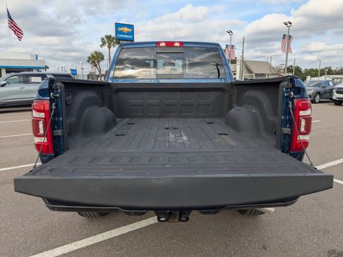 Used 2024 RAM 3500 Laramie image 12
