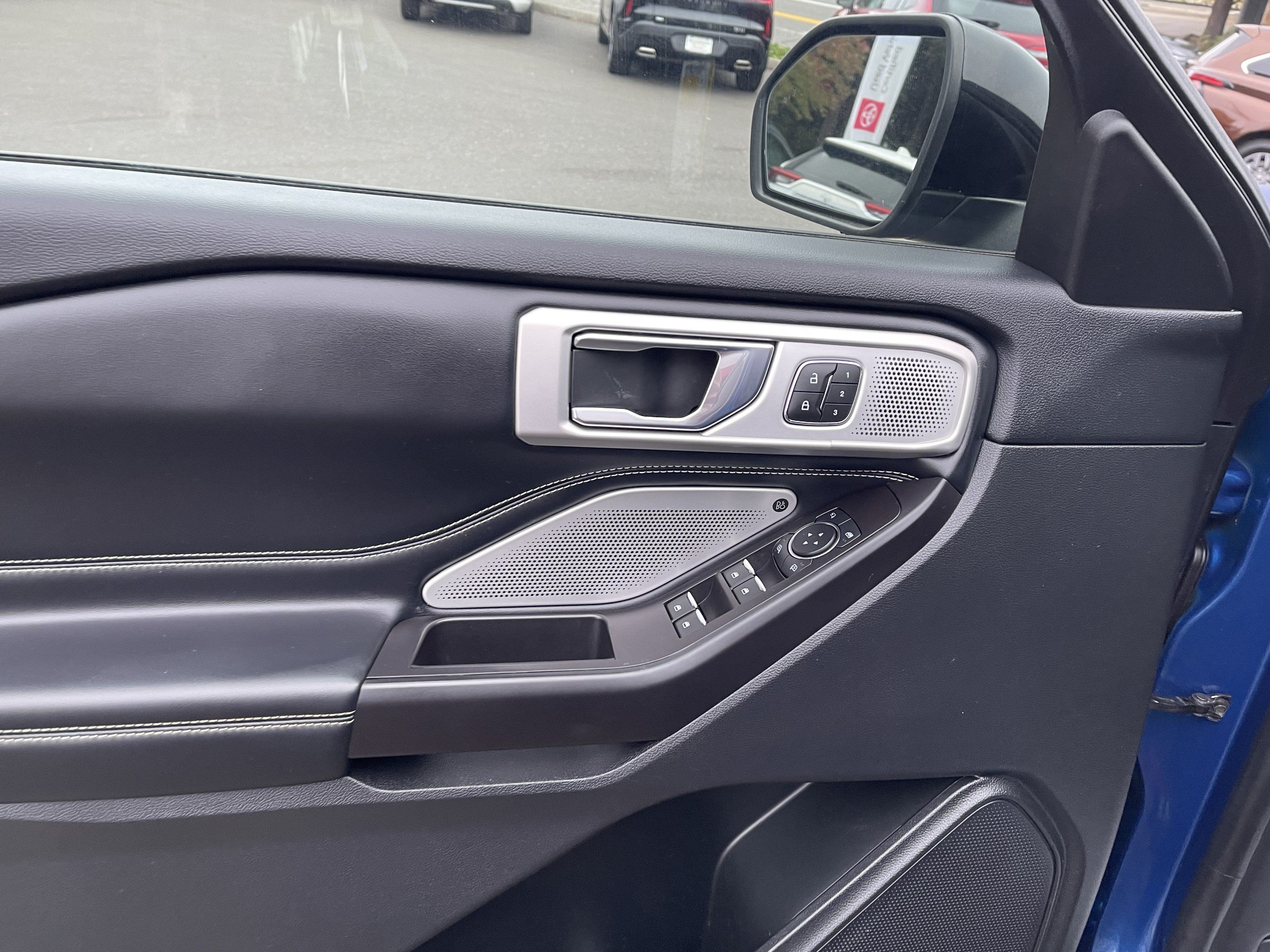 Used 2020 Ford Explorer ST w/ ST Street Pack AWD/4WD image 17